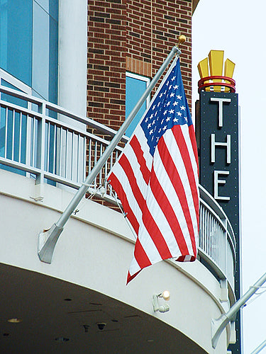 Outrigger Wall Mounted Flagpole